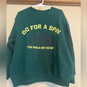 Uniqlo forest green bicycle 🚲 sweatshirt, size 5-6. GOOD CONDITION!